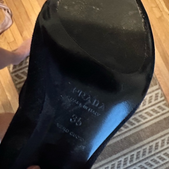 Blue and brown PRADA pumps - Picture 6 of 6